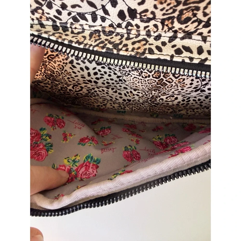 Betsey Johnson betsey johnson